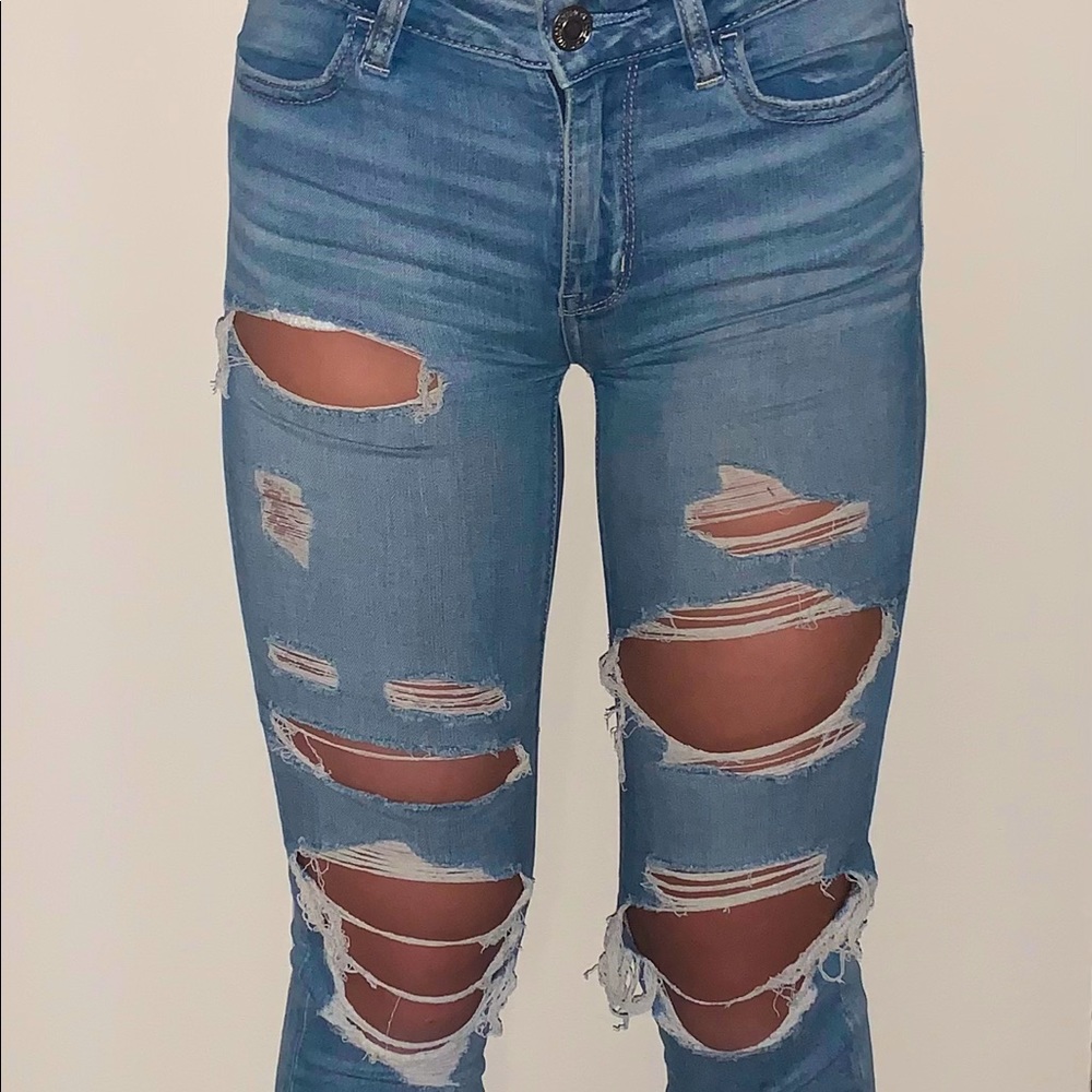American eagle super stretch ripped jeans